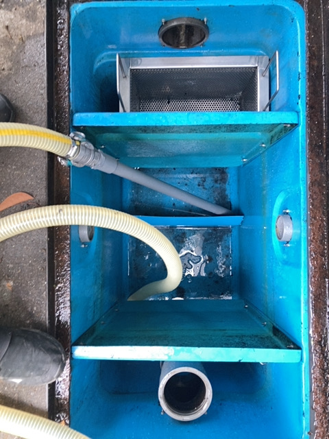 グリストラップ清掃業者を複数比較・見積～決め手は「産業廃棄物処理が不要な点」