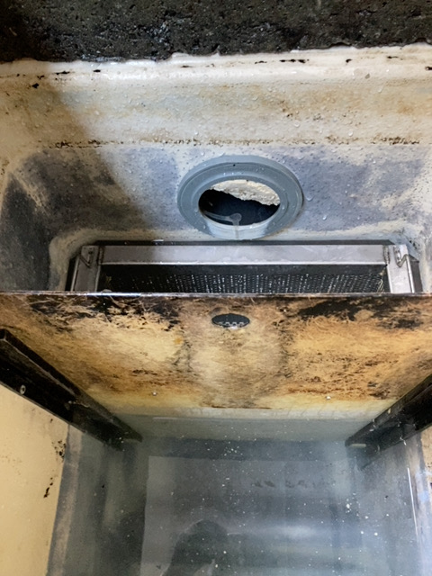 バスケット清掃の重要性【目詰まりによる悪循環】